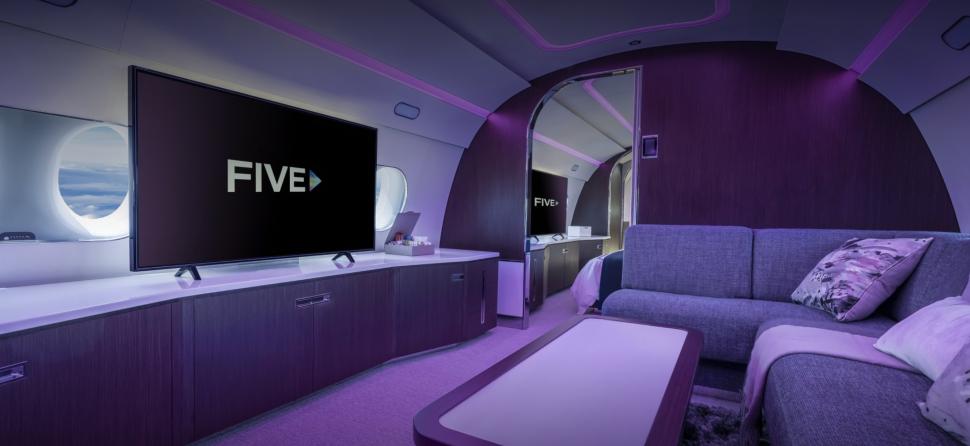 Avionul de petrecere din Dubai, pentru super-bogații lumii. Se închiriază pentru 15.000 de dolari pe oră 913723