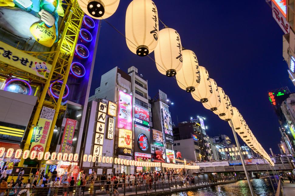 Orașul din Japonia unde turiștii sunt încurajați să mănânce „până dau faliment” 913933