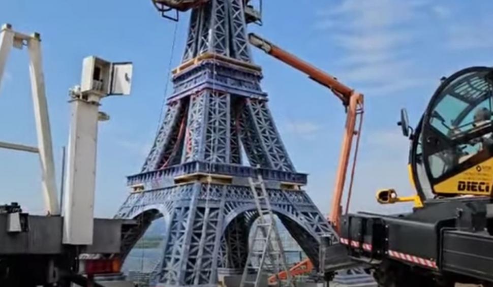 O copie a Turnului Eiffel, realizată cu o imprimantă 3D din 1,3 tone de deșeuri, a devenit simbolul schimbărilor climatice la JO 2024 914295
