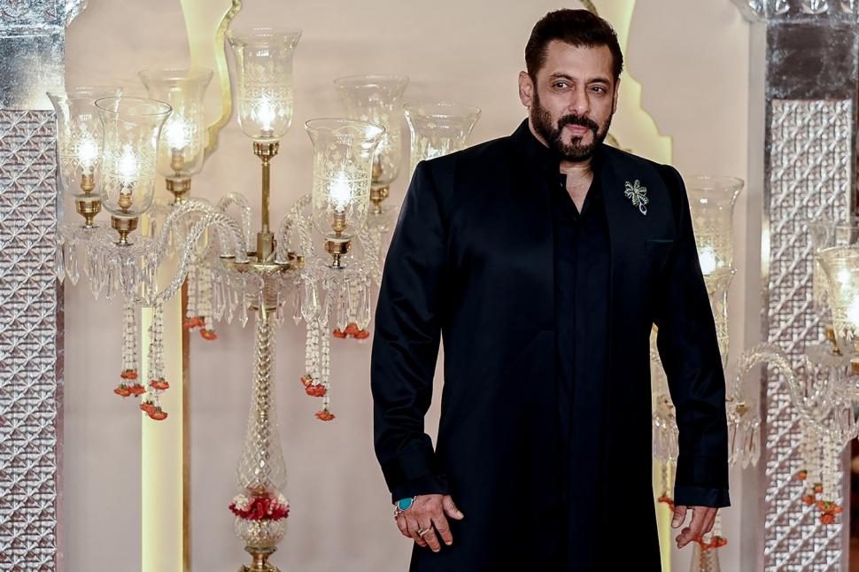 Nunta de 600 de milioane de dolari a fiului mangatului Ambani va mai dura 2 luni. În Anglia, evenimentul a stârnit primele controverse 914432