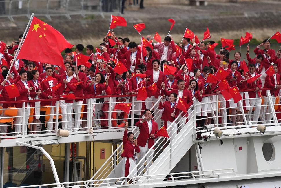 Jocurile Olimpice de la Paris au început oficial cu o ceremonie spectaculoasă pe Sena 914696
