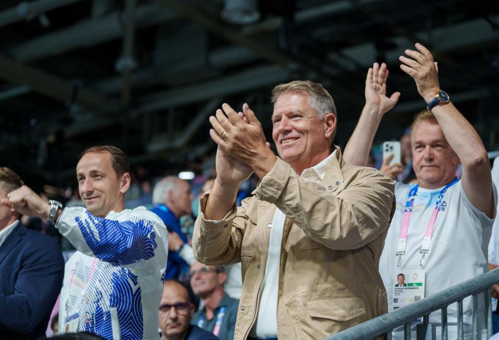 Klaus Iohannis a postat noi imagini alături de soție, la Jocurile Olimpice 2024 de la Paris: „Hai, Team Romania!” 914775