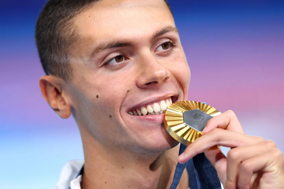  Fotografia care va rămâne în istorie. Momentul în care David Popovici câștigă aurul la 200 m liber, la Jocurile Olimpice 915067