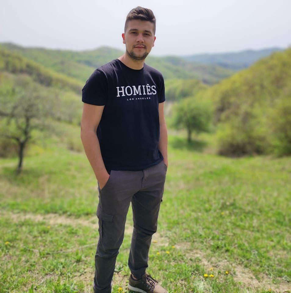 Cine sunt cei doi tineri care au murit la două luni de la cununie, în tragedia de pe DN2 915950