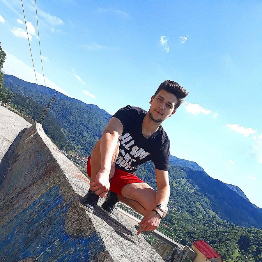 Cine sunt cei doi tineri care au murit la două luni de la cununie, în tragedia de pe DN2 915960