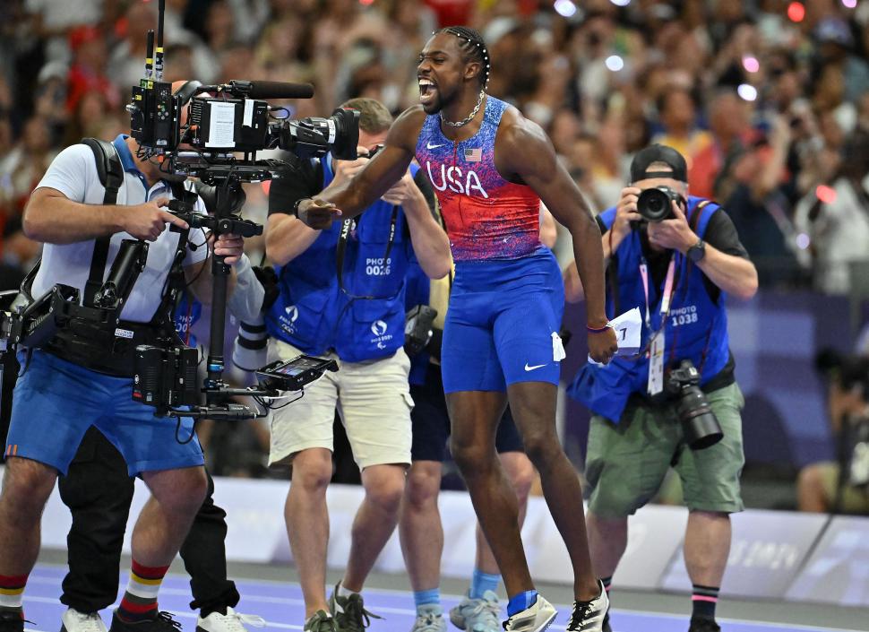Cum a câștigat americanul Noah Lyles aurul la 100 de metri, deși piciorul rivalului jamaican a trecut primul linia de sosire 916010