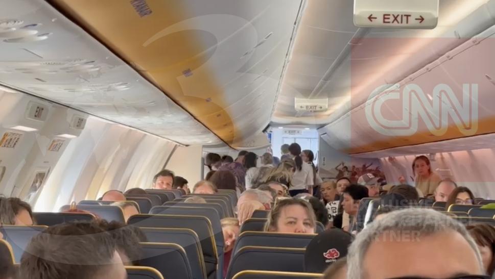 Aterizare de urgență în Frankfurt. Un român a fost resuscitat la bordul aeronavei cu ruta Paris-Cluj 916089