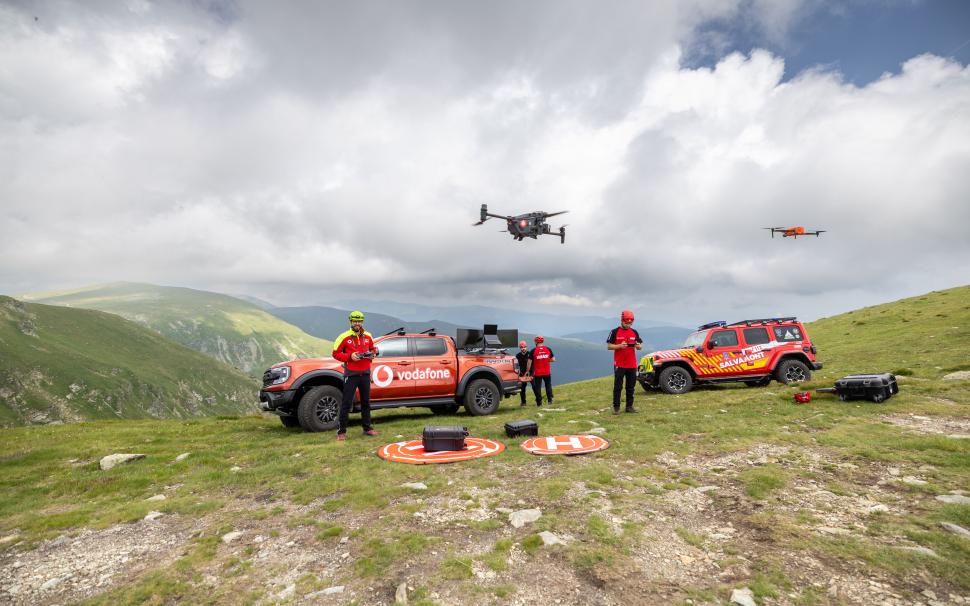 Campania de educație montană #SigurPeMunte, implementată de Vodafone și Salvamont, continuă cu ediția de vară-toamnă  916463