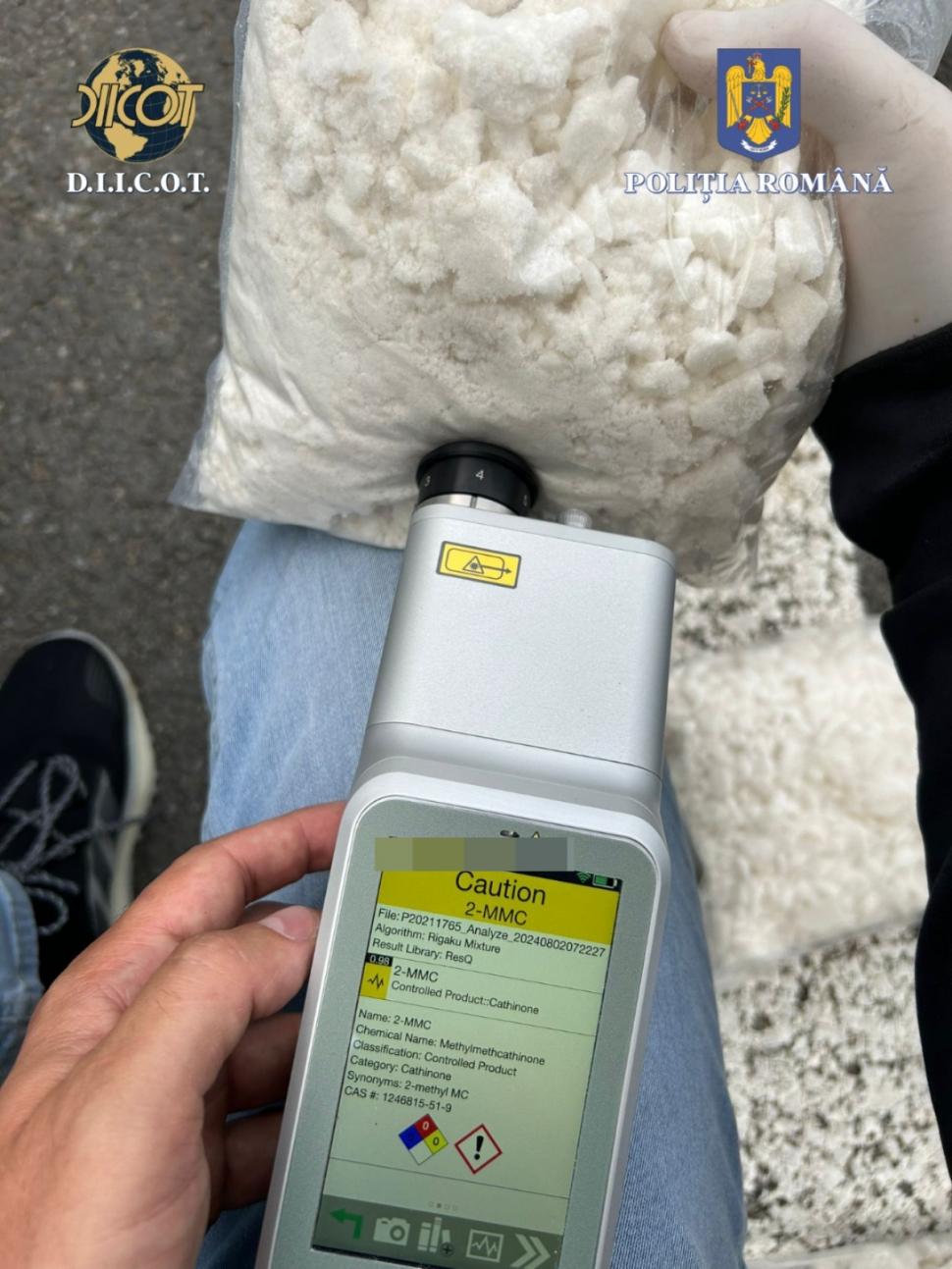 Cum au fost prinși trei traficanți din Cluj chiar înainte să distribuie drogurile la Untold: 14 kg de psihoactive, în roțile de rezervă 916306