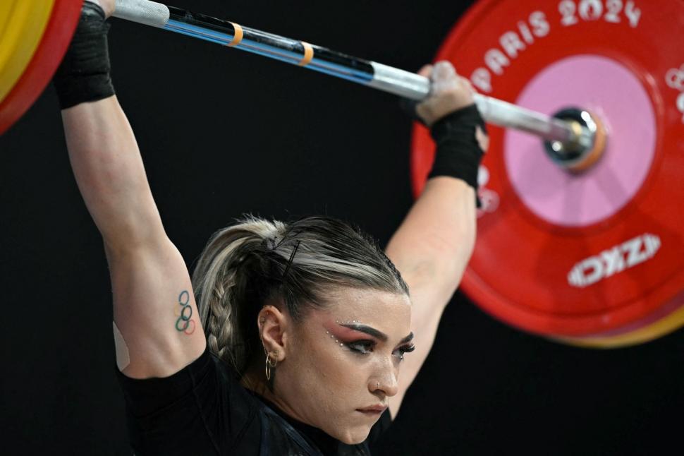 JO 2024. Românca Mihaela Cambei a câștigat medalia de argint la haltere, la categoria 49 kilograme 916418