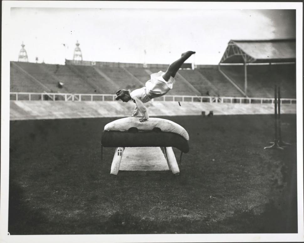 Imagini inedite de la Jocurile Olimpice din 1908. Doar 1% dintre sportivi erau femei. Erupția Vezuviului a mutat ediția la Londra 916690