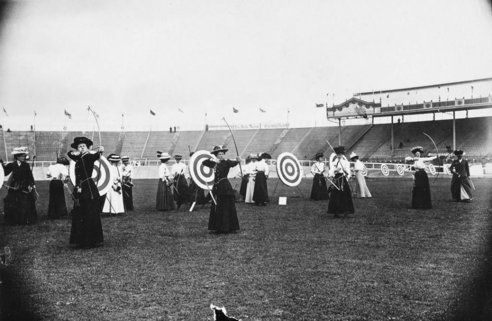 Imagini inedite de la Jocurile Olimpice din 1908. Doar 1% dintre sportivi erau femei. Erupția Vezuviului a mutat ediția la Londra 916697