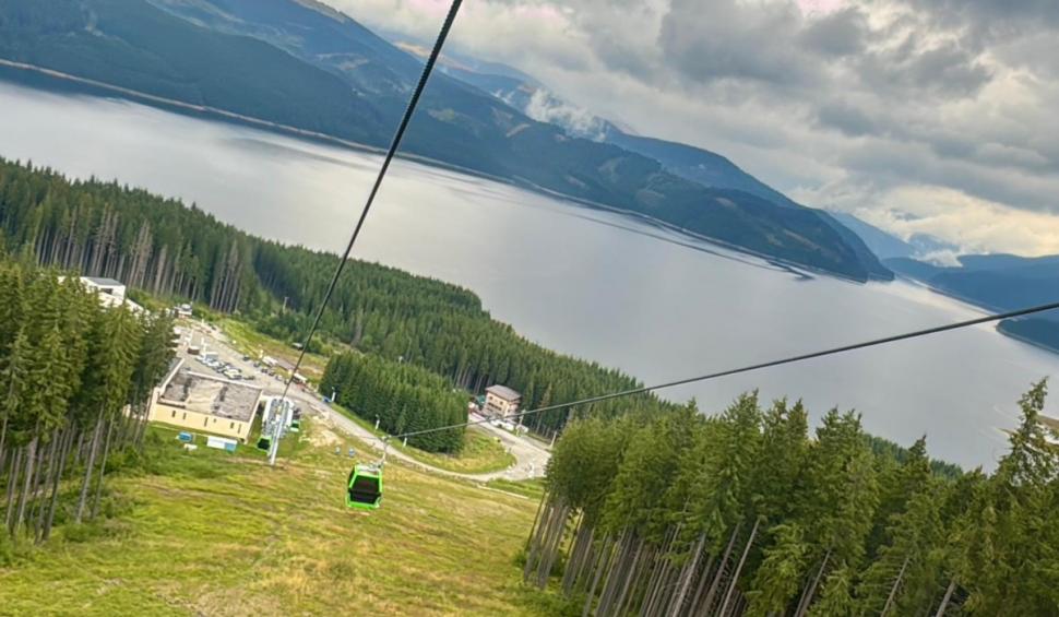 Ministrul Turismului anunţă proiectul Sania de Vară, după ce a făcut o vizită în zona Voineasa 916926