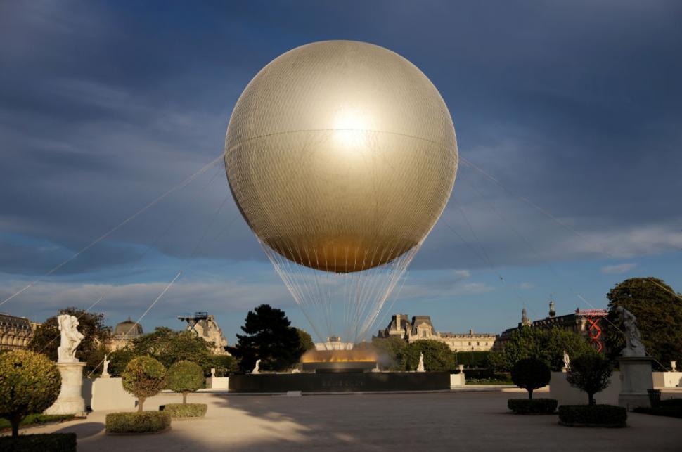 Ceremonia de închidere a Jocurilor Olimpice 2024 în imagini: Călătorul de Aur și lumea distopică din showul de pe Stade de France 917040