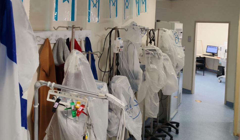 EXCLUSIV Corespondenţă Antena 3 CNN din Israel. Cum arată buncărul medical subteran de la granița cu Libanul, condus de o româncă 917016