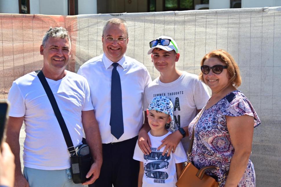 Nicolae Ciucă a jucat hora la Constanța, de Ziua Marinei 917828