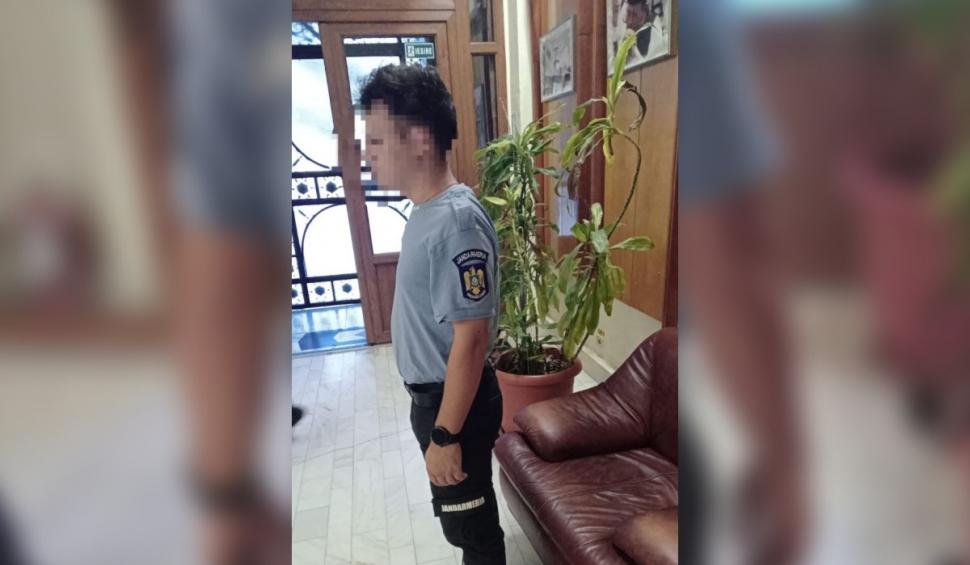 Un jandarm fals cu o armă neletală a fost prins de poliţişti la evenimentul dedicat gimnastei Ana Maria Bărbosu 917886