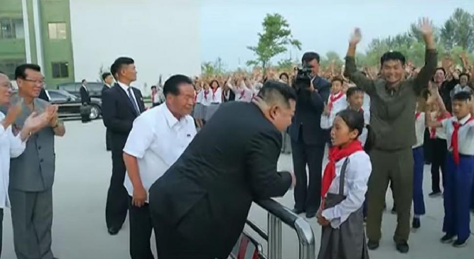 Un canadian a „prins” televiziunea lui Kim Jong Un și a postat imaginile: „După o zi de vizionare, am visat că sunt în Coreea de Nord” 918268