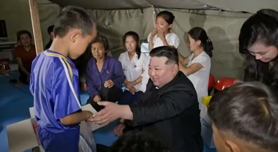 Un canadian a „prins” televiziunea lui Kim Jong Un și a postat imaginile: „După o zi de vizionare, am visat că sunt în Coreea de Nord” 918272