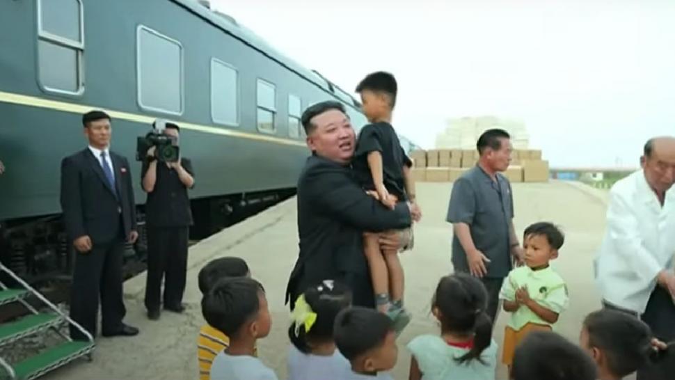 Un canadian a „prins” televiziunea lui Kim Jong Un și a postat imaginile: „După o zi de vizionare, am visat că sunt în Coreea de Nord” 918274