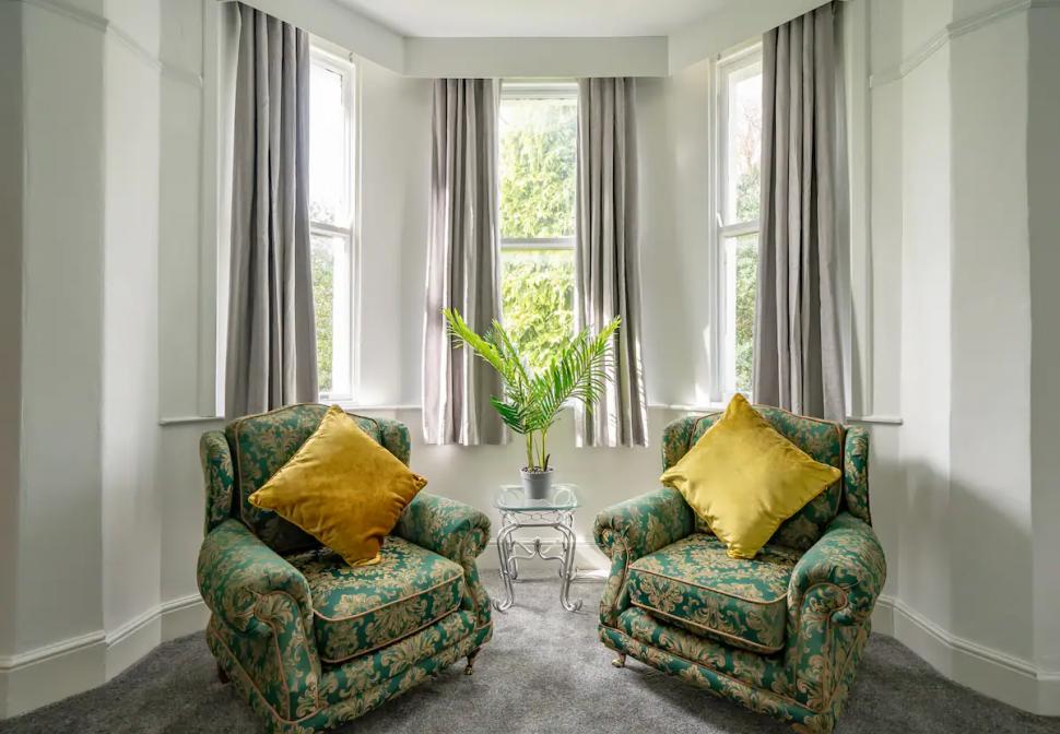 Casa care găzduia clubul unde membrii formaţiei Beatles şi-au început cariera se poate închiria online: „Au cântat şi au stat aici” 918778