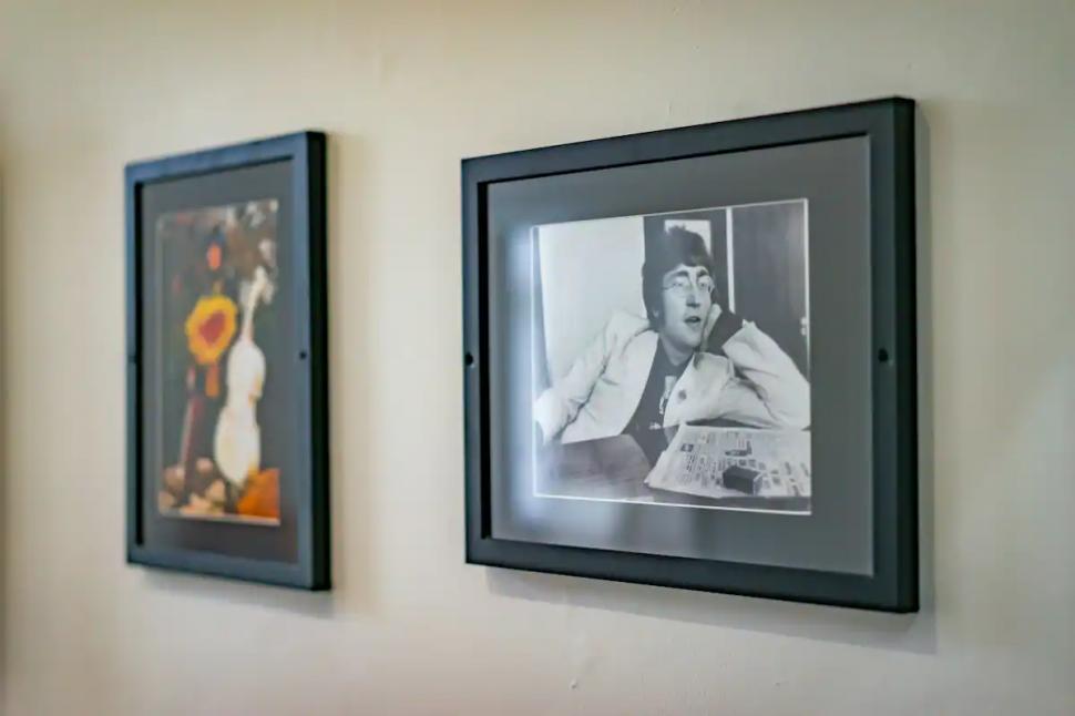 Casa care găzduia clubul unde membrii formaţiei Beatles şi-au început cariera se poate închiria online: „Au cântat şi au stat aici” 918782