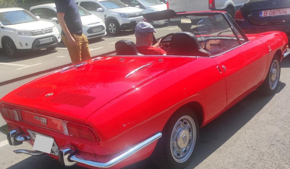 Imagini de colecție cu un Fiat 850 Sport Spider decapotabil, adus pentru inspecție la RAR 918758