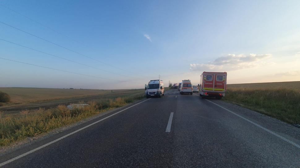 Accident grav pe DN2, în Suceava: Doi morți și opt răniți, printre care și copii. A fost activat Planul Roșu de Intervenție 919330
