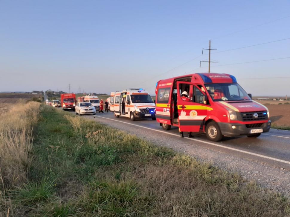 Accident grav pe DN2, în Suceava: Doi morți și opt răniți, printre care și copii. A fost activat Planul Roșu de Intervenție 919333