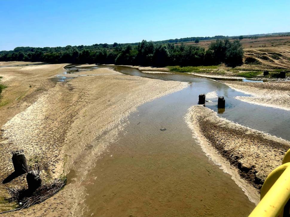 Încă două râuri din România au secat complet. Imagini dramatice făcute publice de Apele Române 919635