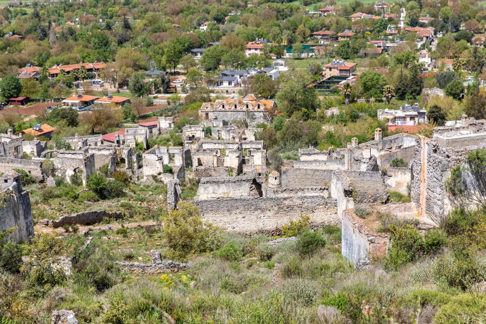 Orașul fantomă care a fost abandonat 100 de ani. „Oglinda întunecată a trecutului nostru” 919675