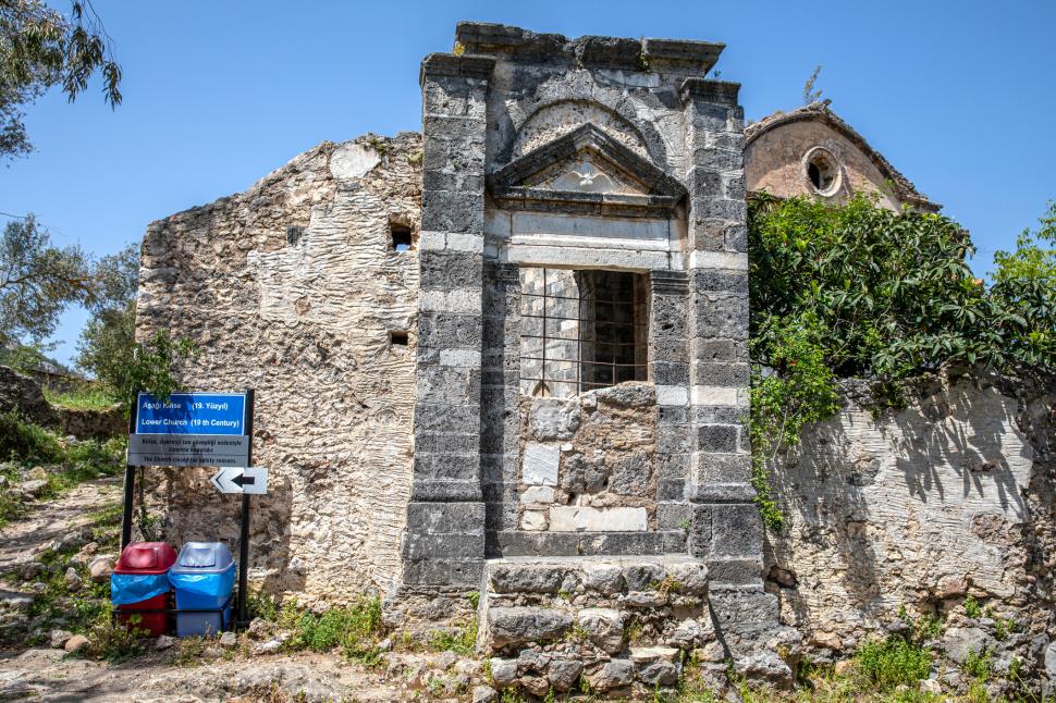 Orașul fantomă care a fost abandonat 100 de ani. „Oglinda întunecată a trecutului nostru” 919676