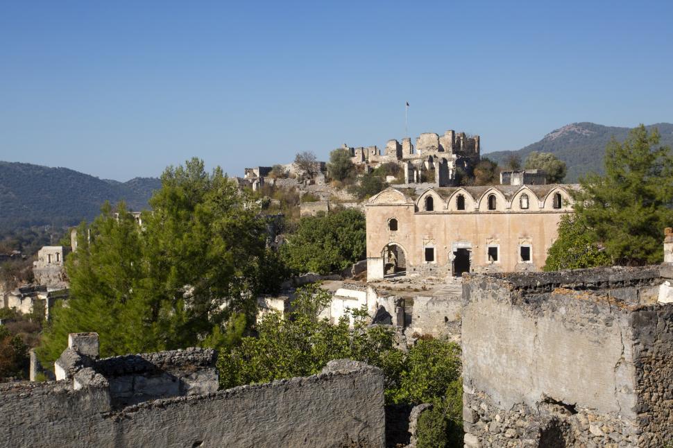 Orașul fantomă care a fost abandonat 100 de ani. „Oglinda întunecată a trecutului nostru” 919697