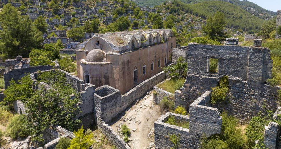 Orașul fantomă care a fost abandonat 100 de ani. „Oglinda întunecată a trecutului nostru” 919704