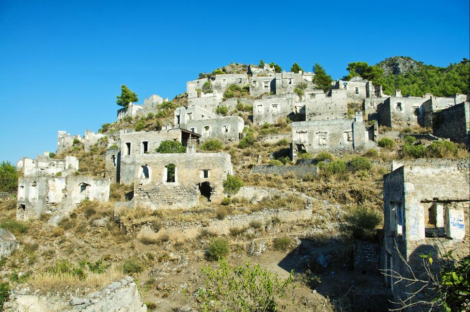 Orașul fantomă care a fost abandonat 100 de ani. „Oglinda întunecată a trecutului nostru” 919707