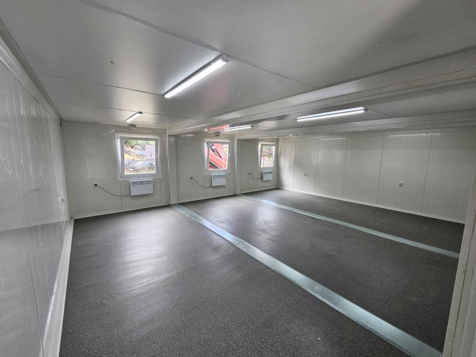 Peste 200 de copii nu vor mai merge 7 km prin pădure ca să poată să învețe: S-a construit o școală modulară într-un sat din Argeș 920212