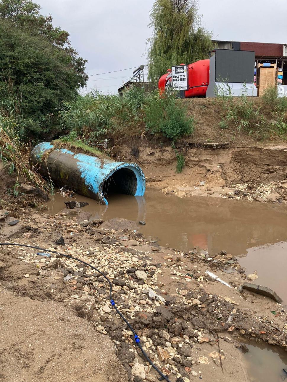 Imagini apocaliptice din Vama Veche, după furtunile care au spulberat totul în calea lor. Plajele arată ca după uragan 920514