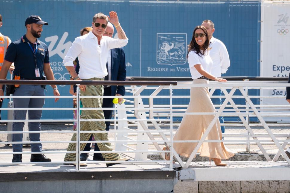 Brad Pitt a atras toate privirile alături de iubita lui, la Veneția 920664