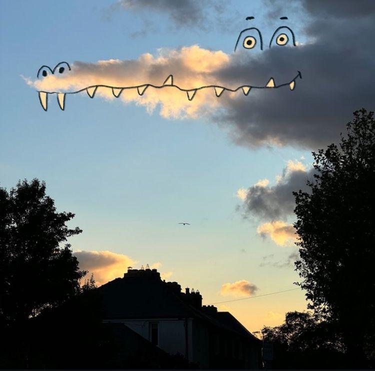 Povestea emoționantă a artistului de pe Instagram care transformă norii pufoși de pe cer în desene virale: „Fiica mea s-a îmbolnăvit” 920831