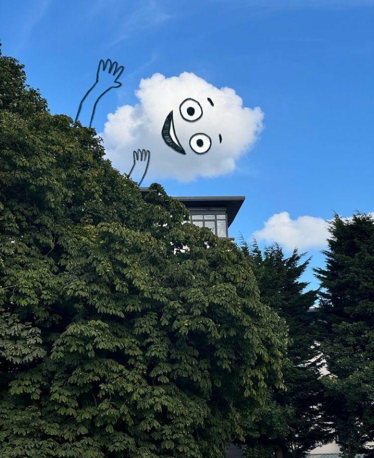 Povestea emoționantă a artistului de pe Instagram care transformă norii pufoși de pe cer în desene virale: „Fiica mea s-a îmbolnăvit” 920833