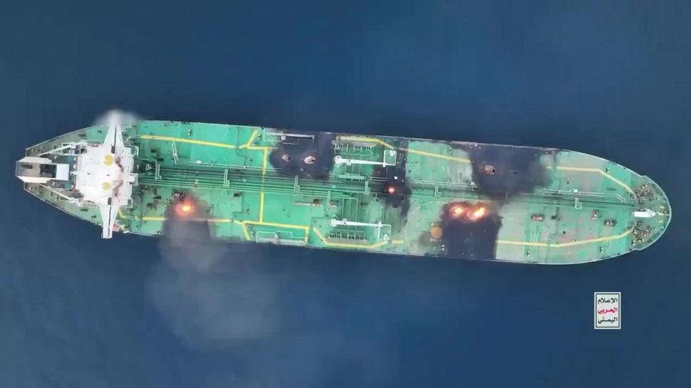 Cum arată „bomba cu ceas” din Marea Roșie. Forțele militare ale UE încearcă să ajungă la petrolierul distrus de Houthi 921004