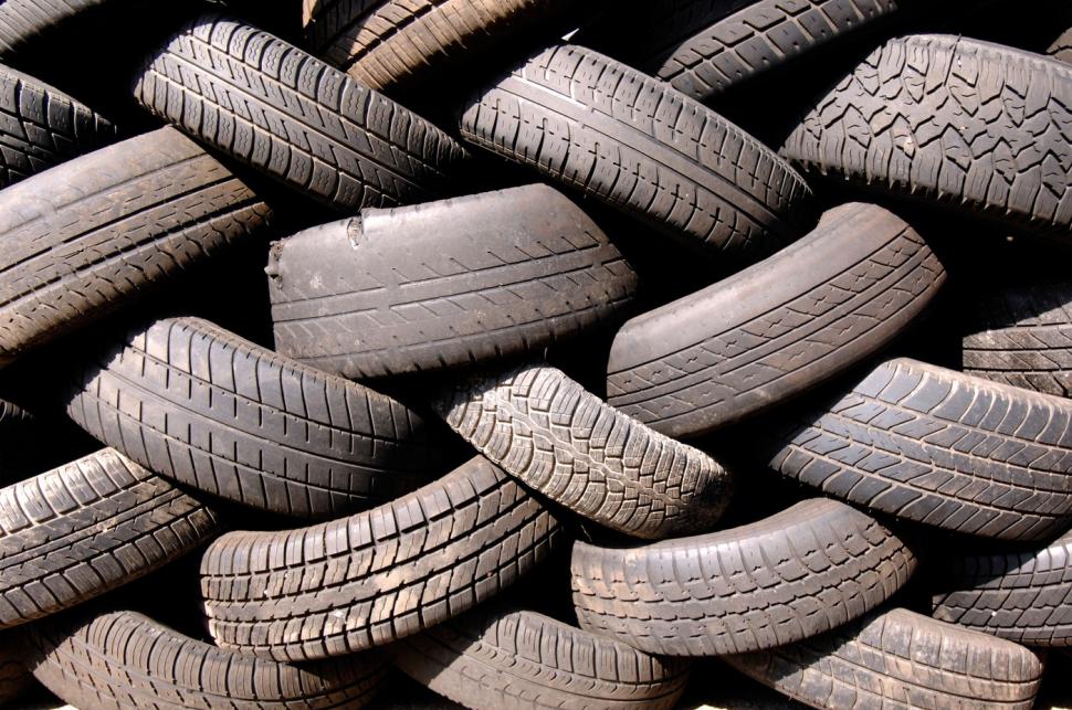 Cimitirele civilizației umane. Cum au ajuns să fie abandonate pe câmpuri milioane de mașini, avioane, biciclete și chiar tancuri 921433