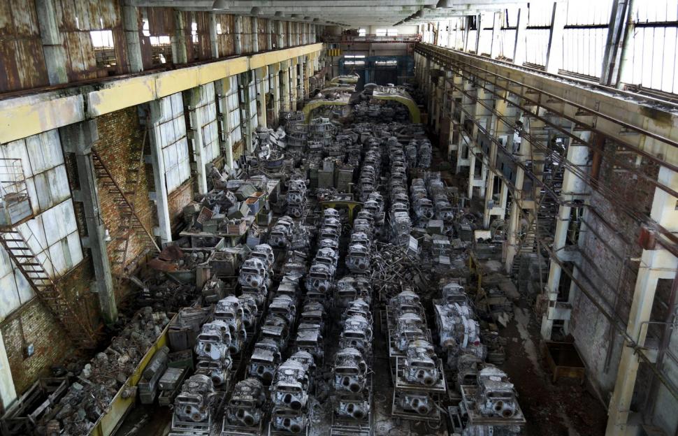 Cimitirele civilizației umane. Cum au ajuns să fie abandonate pe câmpuri milioane de mașini, avioane, biciclete și chiar tancuri 921440