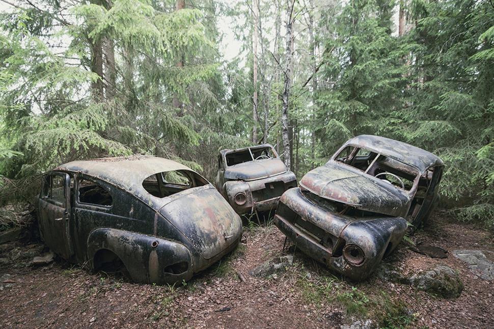 Cimitirele civilizației umane. Cum au ajuns să fie abandonate pe câmpuri milioane de mașini, avioane, biciclete și chiar tancuri 921449