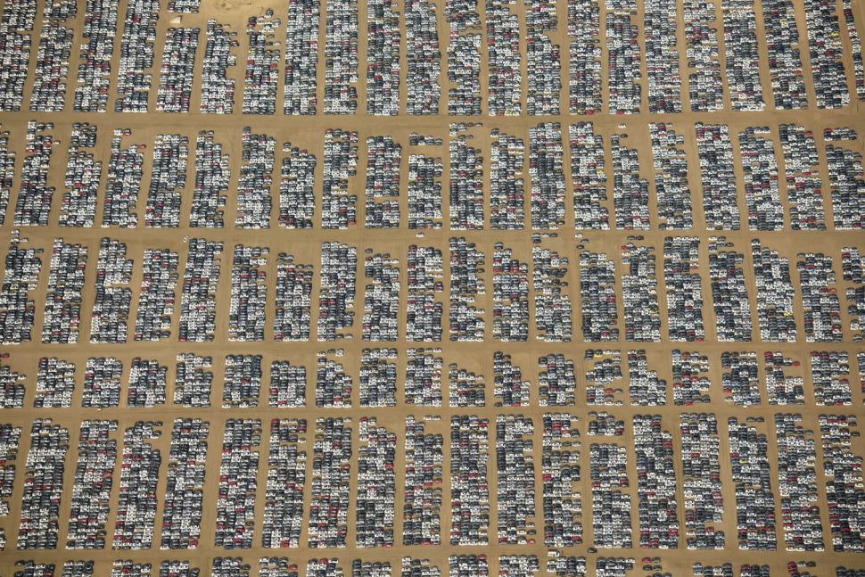 Cimitirele civilizației umane. Cum au ajuns să fie abandonate pe câmpuri milioane de mașini, avioane, biciclete și chiar tancuri 921456