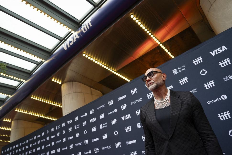 Un star de la Hollywood este de nerecunoscut fără mușchi și după ce a slăbit drastic. A jucat în francizele Marvel și James Bond 922061