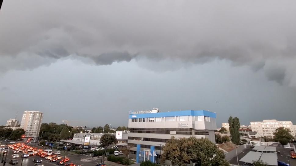 Cod portocaliu de furtuni cu grindină, în mai multe județe: Localitățile vizate de alertele meteo imediate 922319