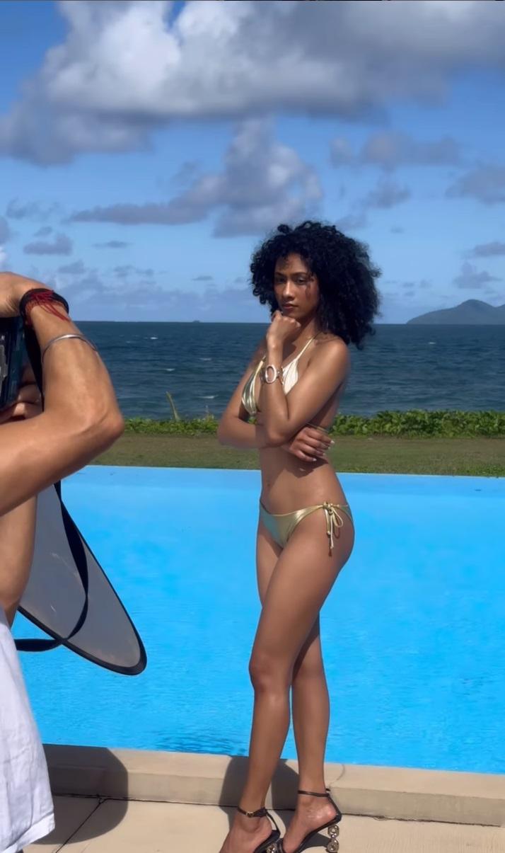 Complot și intrigi la un concurs de Miss. Câștigătoarei i-a fost luată coroana de soția deținătorului licenței 922395