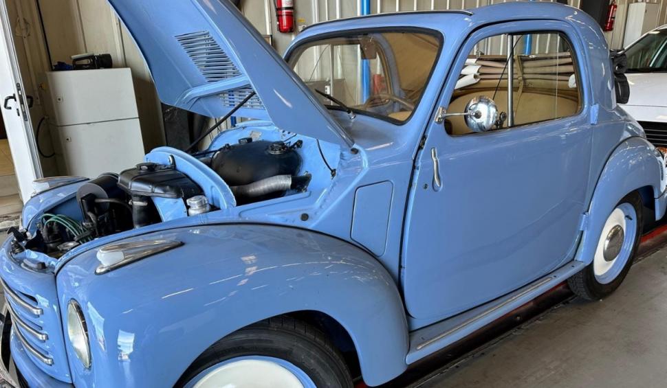 Imagini de colecţie cu un Fiat 500 Topolino din 1936, adus pentru inspecţie la RAR Mureş. Prima destinație va fi Roma, Italia 922694