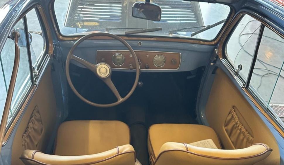 Imagini de colecţie cu un Fiat 500 Topolino din 1936, adus pentru inspecţie la RAR Mureş. Prima destinație va fi Roma, Italia 922696
